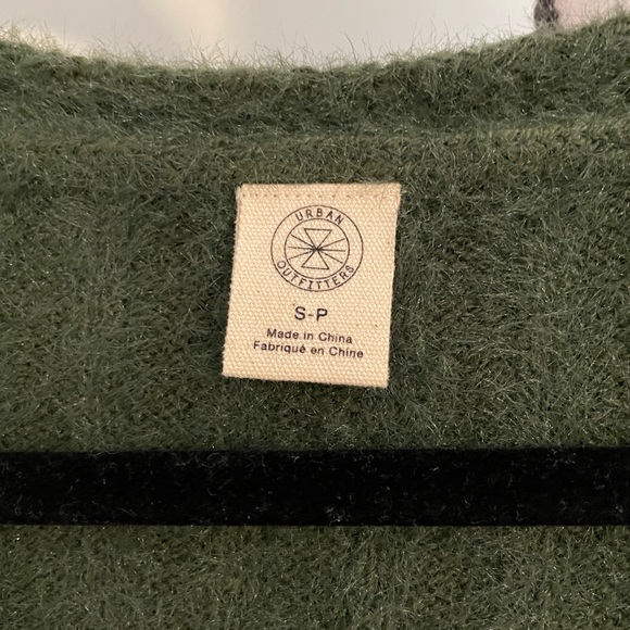 UO fuzzy cardigan - Picture 2 of 4